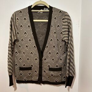 Vintages grandpa core sweater size M by Mr Leonard.
